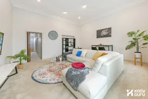 KozyGuru | Leichhardt | Cozy 3 Bed Home - Image 3
