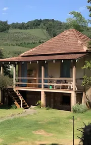 Piccola Cucina: Centennial House in the Valley of Vineyards - Image 5