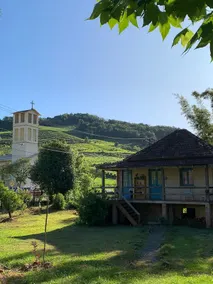 Piccola Cucina: Centennial House in the Valley of Vineyards - Image 3