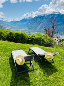 Adorable Swiss Alps Cabin for couples - Image 3