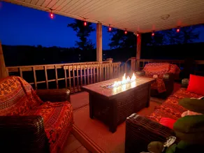 The “Lily Pad” Secluded Lake House - Image 3