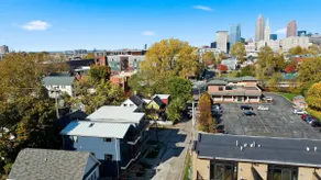 Rock’N Duck- Skyline Views & 3 min Drive Downtown - Image 5