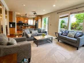 Parkside Retreat with Yard & BBQ, Family-friendly - Image 4