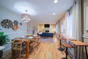 Cozy*Modern*3 Kings* central location - Image 4