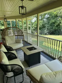 Southern Indy Farmhouse - near the city! - Image 3