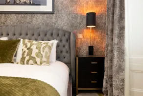 Edinburgh Luxury Apartment- The Matisse Suite - Image 2