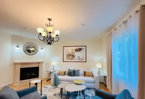 Stylish Mordern Retreat -4 Beds house free parking - Image 5