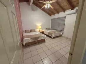 Very central and comfortable house. - Image 5