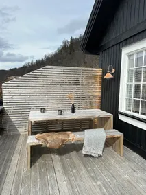Family-friendly cottage with a stunning view! - Image 2