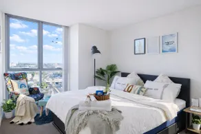 Lovely 2 Bed 2 Bath Apartment | Free Parking | Walk to Train - Image 4