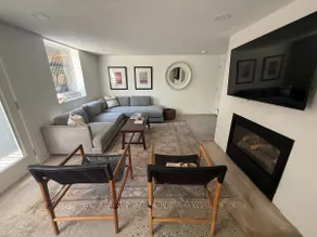 Open Floor plan with lots of natural light. - Image 3