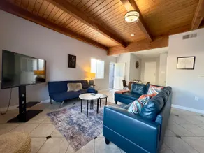 Honeymoon Suite/Jet Tub/Balcony - Image 2