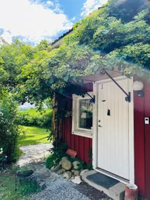 Unique home with a simple standard in a rural setting - Image 2