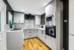 3 BR Home Close to MCR City Centre - Image 3