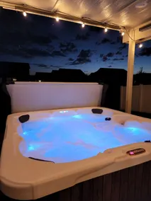Bahama Breeze-Pool, Hot Tub & Amazing Game Room! - Image 2