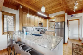 Open 4BR Mountainview | Balcony | Pool - Image 5