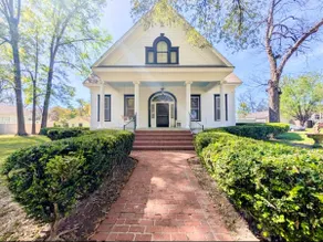 Grand Historic Home in the Heart of Town - Image 5