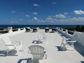 Ocean Views Penthouse | 1600sqft Luxury Panoramic  | Golf Cart Assistance + Breakfast - Image 3