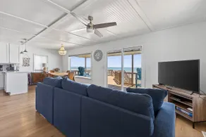 Catch A View - Oceanfront Home - Image 5