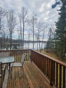 Cozy 2 bedroom with firplace and lake views - Image 2