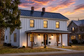 Snug & Stylish Cottage | Walk to River & Bwater - Image 4