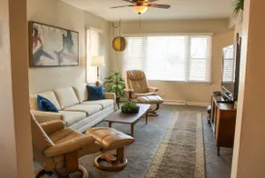 Best stay for Brewers/AmFam private home w/parking - Image 4