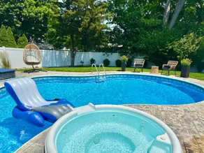 Kid friendly/Toys/POOL/Bikes/Downtown/Clean/Beach - Image 2
