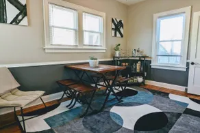 Modern Quiet 1BR Fenced Yard + Office DT Moline - Image 4