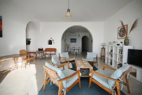 Lovely and spacious apartment, great sea views! - Image 2
