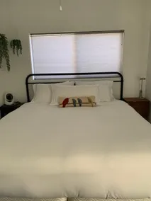 •Nightly-Short Term •King size bed •Natural light - Image 4