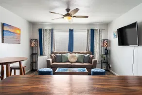 •The Maui Beach Villa• Parking at Private Entry• - Image 2