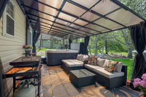 lakes/ 2 kayaks/new Hot-tub/2 BBQ(1 hibachi) AC - Image 3