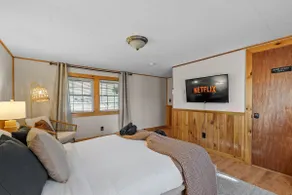 Cozy Cabin Hot tub PetFriendly near Loon&owls nest - Image 4