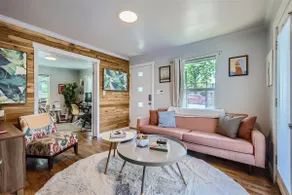 💻 WFH near coffee & food in artists cozy 1bd home - Image 2
