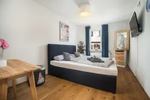 5-room apartment + old town, Jakobsweg, natural swimming! - Image 3