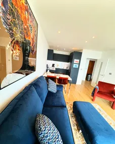 Stunning beach front 1bed apartment with sea views - Image 3