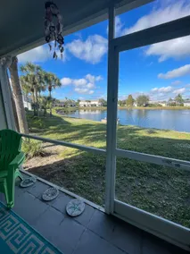 The Seabreeze Cottage with peaceful water views - Image 5