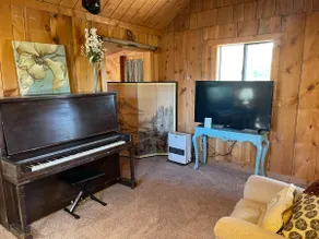 Cozy Cottage off Salmon River Tributary, in Town - Image 3