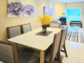 Banff Gate- Private Entrance 2-Level Townhouse - Image 3