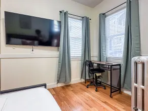 (S-P1) 2 Bedroom, Clean & Cozy! Porter Sq! - Image 4