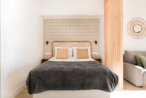 Apartamentos de Miguel, Apartment with double bed. - Image 4
