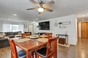 Cozy 3 Bedroom Family Home - Fenced Yard & Patio! - Image 3