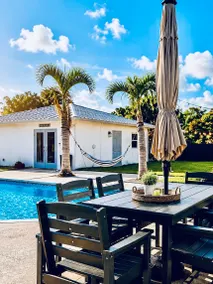 2 miles to Beach, House+Guest House+Heated Pool - Image 4