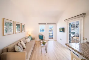 Beautiful oceanfront apartment in Tenerife. - Image 4