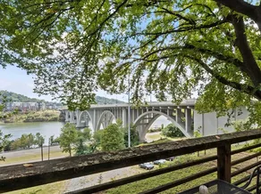 River View on Hill near UT/Downtown/w Kbed & QSofa - Image 4