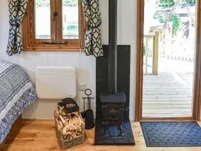 Keldholme Shepherds Hut - Uk37158 - Image 3
