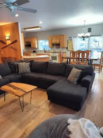 Deschutes River Front Home - Image 3