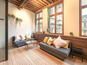 The Hendrik Square Residence - Image 3