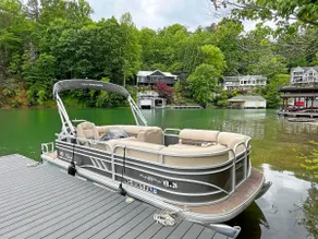 Lake Lure Lakefront-Pontoon Boat, Kayaks, SUPs, Fi - Image 2