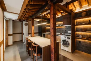 MOOD_AM, a quiet Korean house where ink and moonlight overlap - Image 5